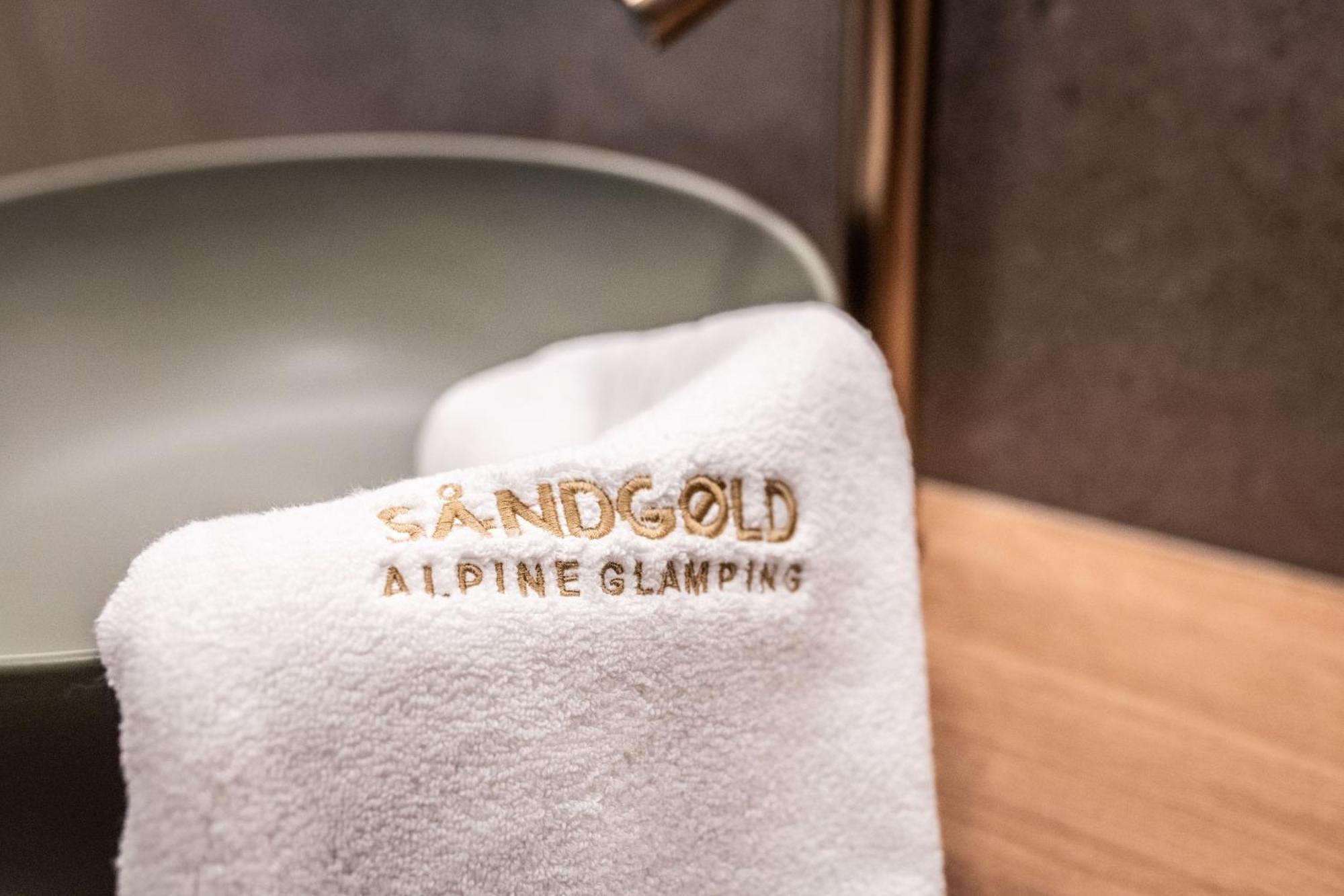 Sandgold Alpine Glamping Campo Tures Exterior photo