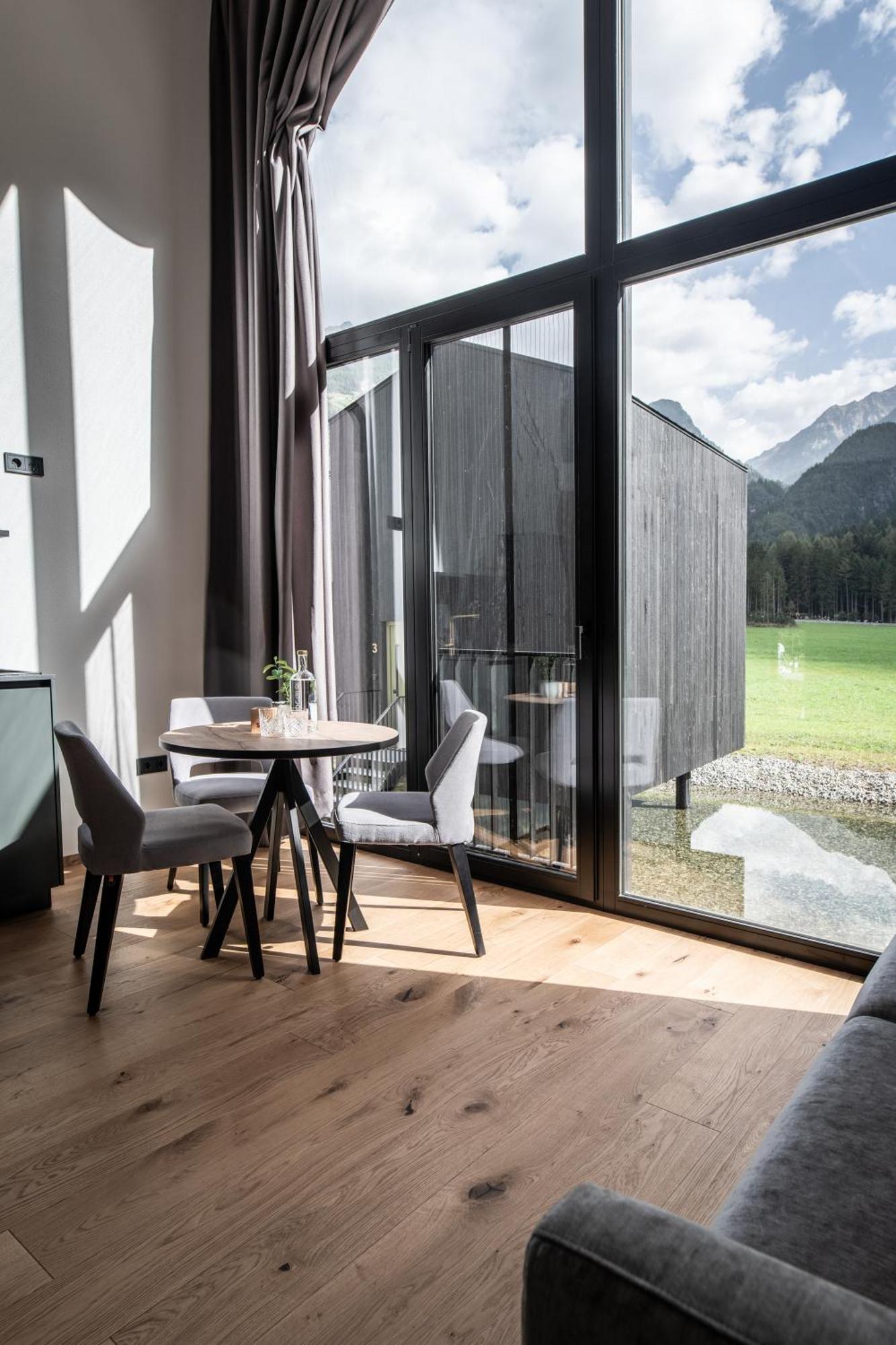 Sandgold Alpine Glamping Campo Tures Exterior photo