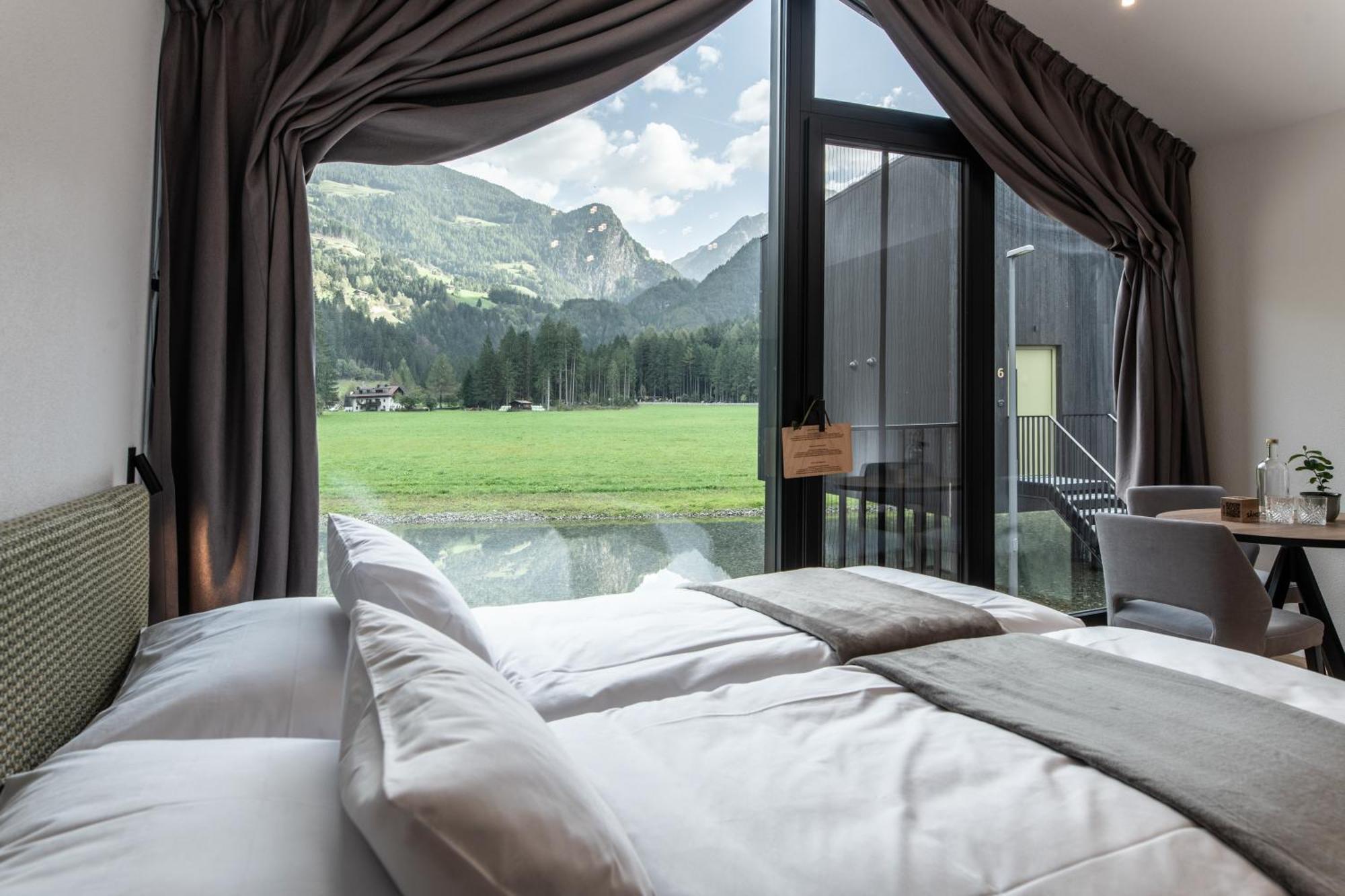 Sandgold Alpine Glamping Campo Tures Exterior photo